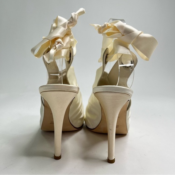 NEW Bridal by Butter Cream Satin Peep-Toe Lace-up Classy Wedding Bridal Pumps - Picture 4 of 14